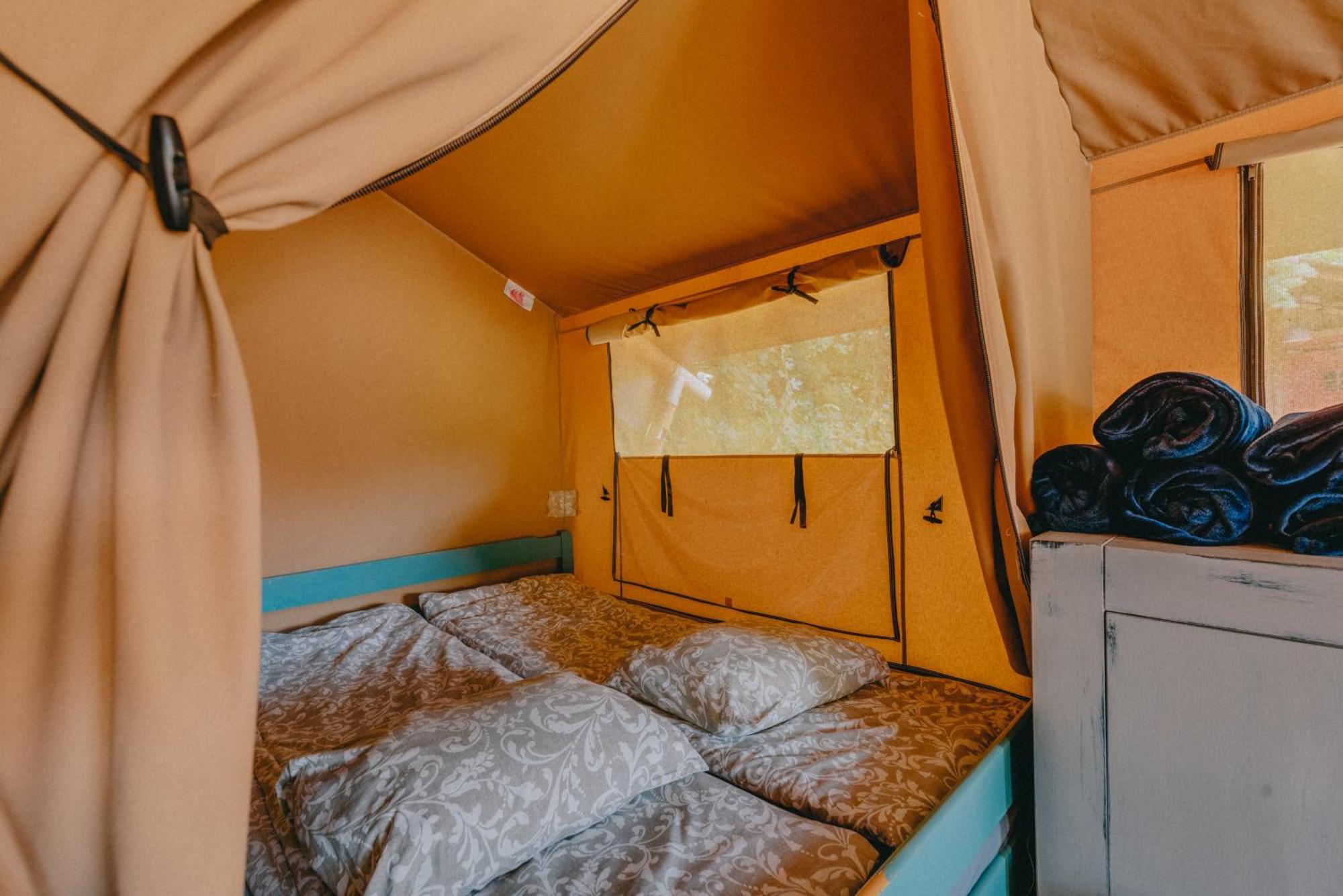Rendes Glamping Ξενοδοχείο Balatonrendes Εξωτερικό φωτογραφία